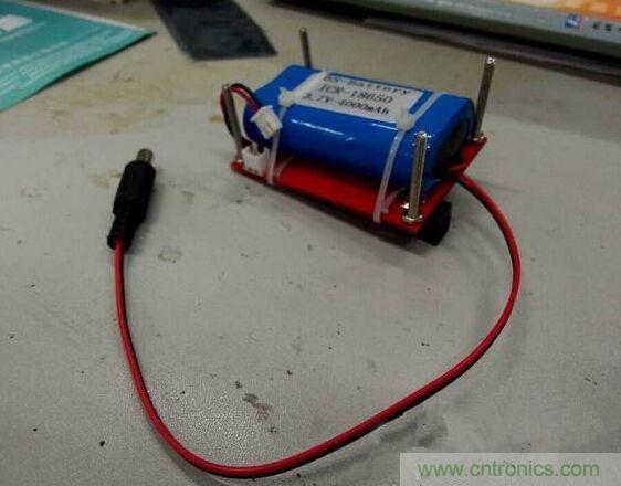 DIY神器：夜間不間斷電源，大學(xué)通宵嗨翻天！